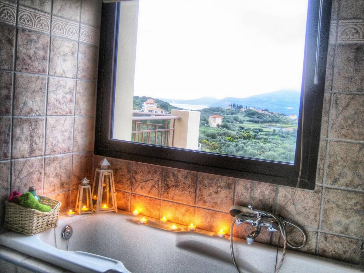 Traditional Villa Mandola Livathos  Extérieur photo
