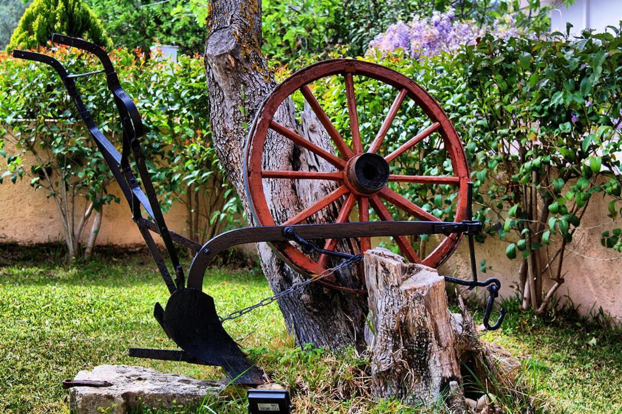Traditional Villa Mandola Livathos  Extérieur photo
