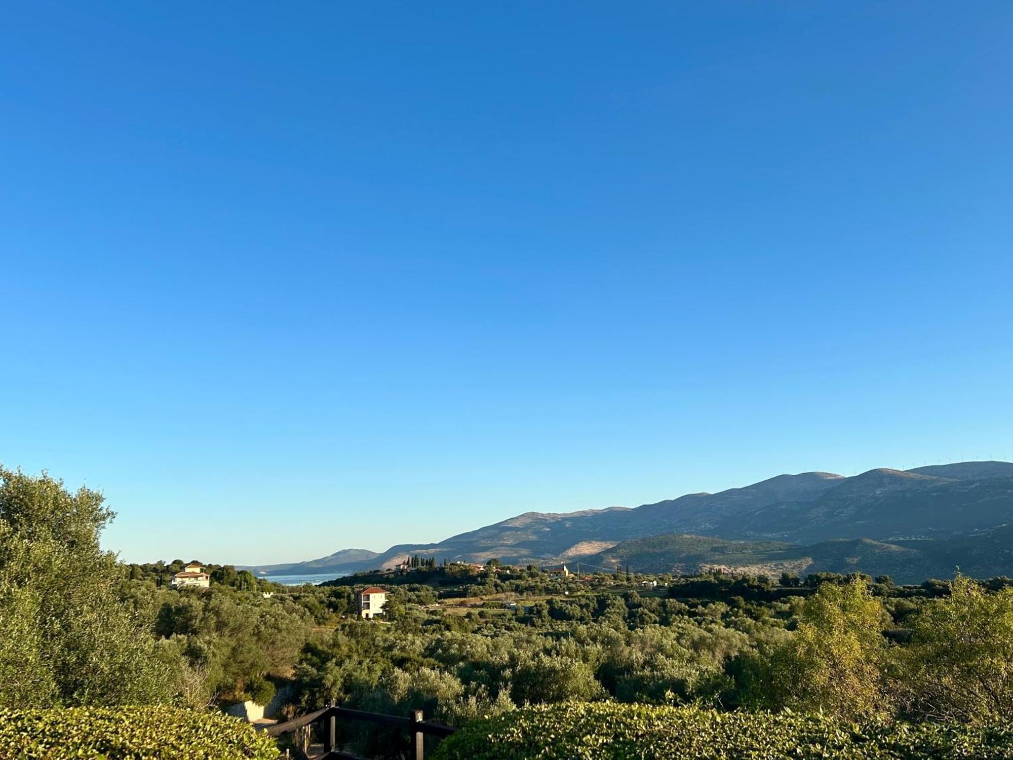 Traditional Villa Mandola Livathos  Extérieur photo